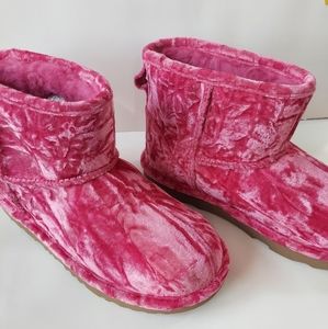 Uggs Pink Crushed Velvet  Sz:6 KIDS
